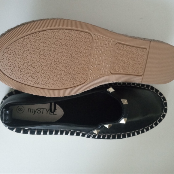 Black Espadrilles with Studs | mySTYLE | Size 8 - Picture 5 of 6